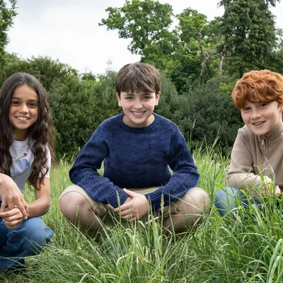 Harry Potter : HBO dévoile les nouveaux fantômes de Poudlard et la voix du Choixpeau magique