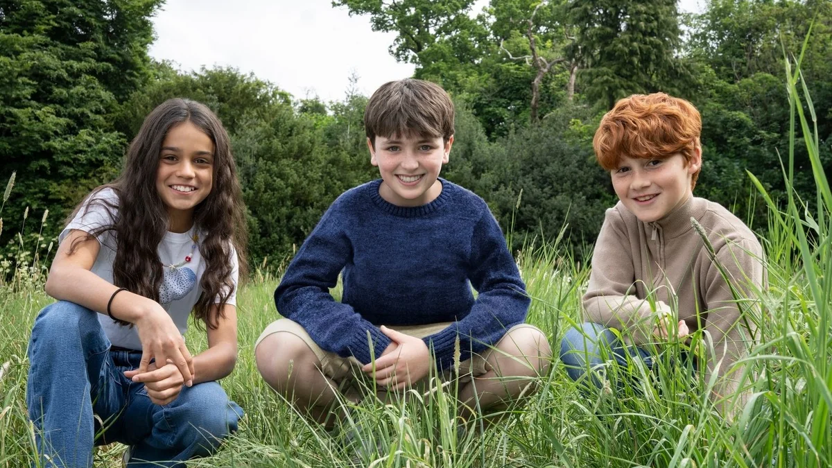 Harry Potter : HBO dévoile les nouveaux fantômes de Poudlard et la voix du Choixpeau magique
