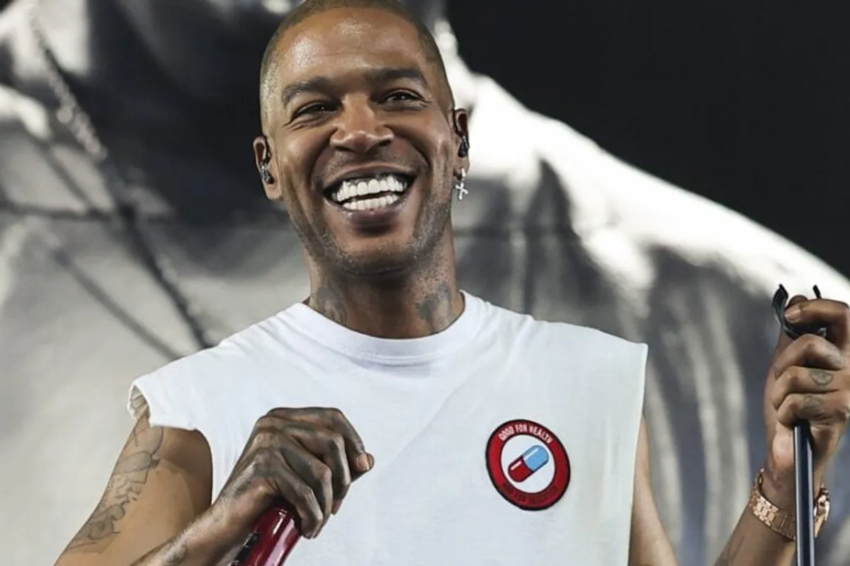Portrait de Kid Cudi en vêtements décontractés, photographie d'archives de l'artiste