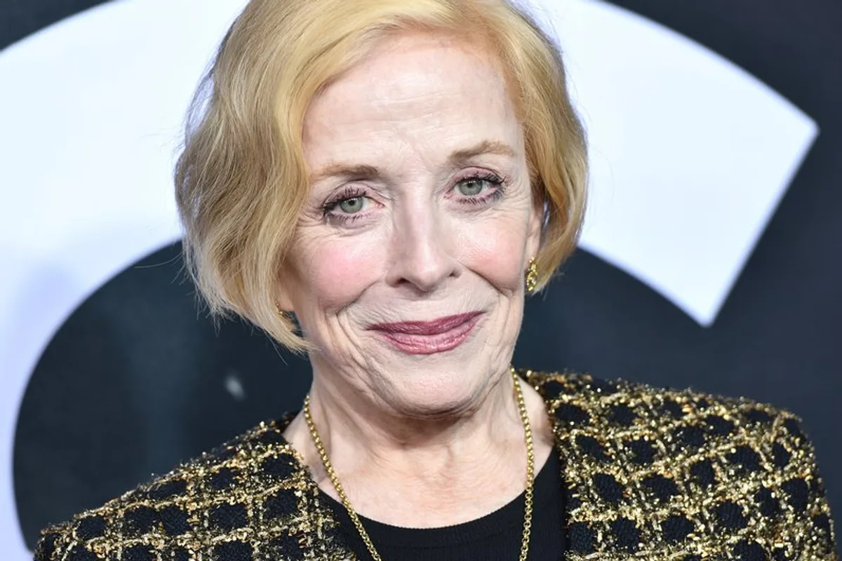 Portrait de l'actrice Holland Taylor, également connue pour ses rôles dans The Practice et Two and a Half Men